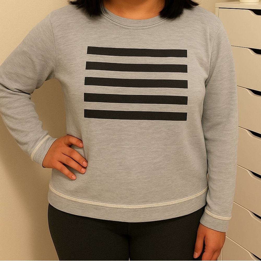 GREY SWEATSHIRT
